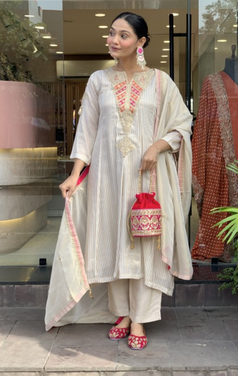 Shimmer Tissue lurex Graceful Elegance Suit