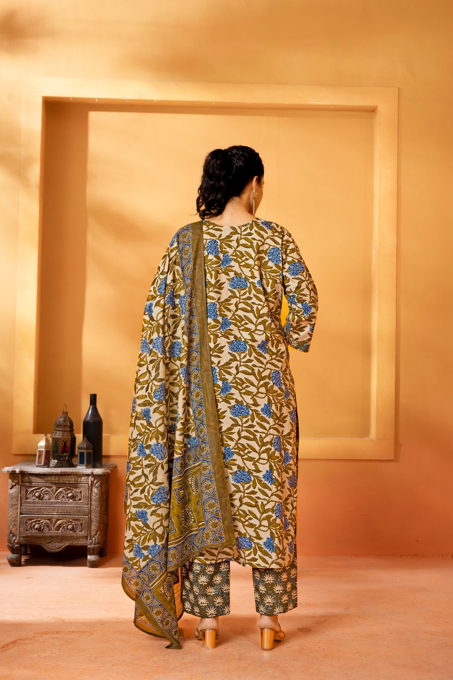 Mix-and-Match Chudidar with Embroidery and Foil