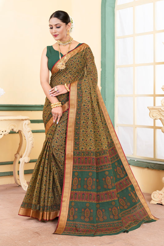 Luxurious Chanderi Saree with Delicate Sheen